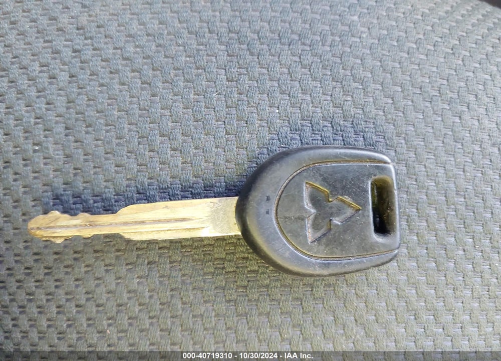 2004 MITSUBISHI GALANT ES VIN: 4A3AB36F04E083513