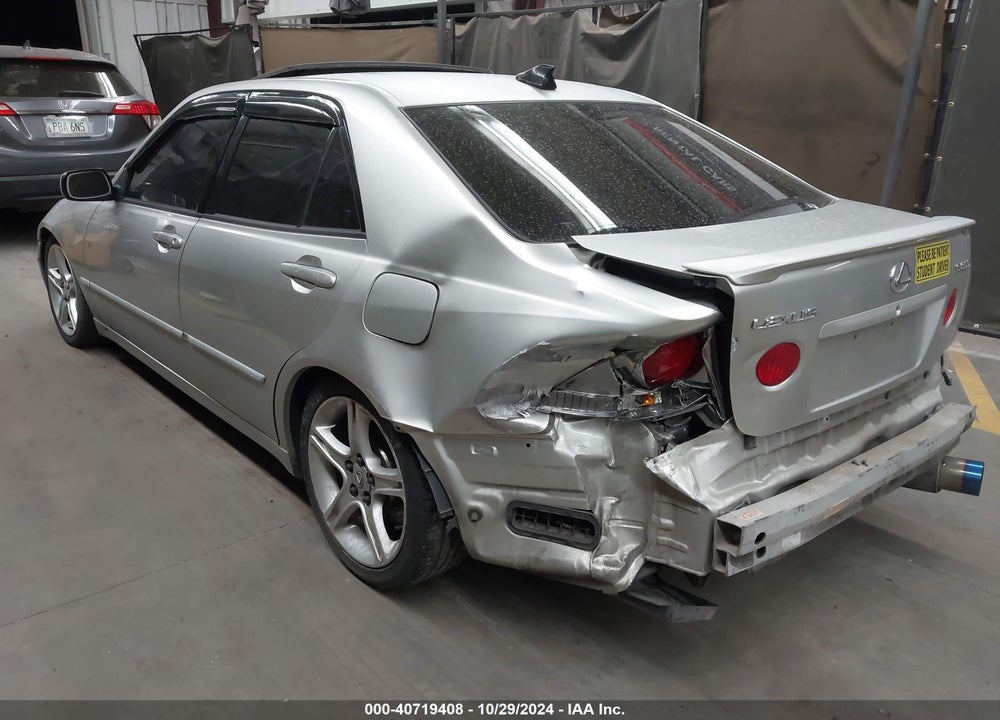 2004 LEXUS IS 300 VIN: JTHBD192940082306