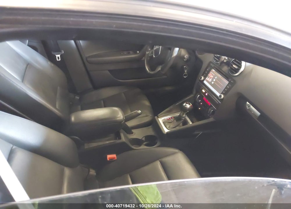 2013 AUDI A3 2.0T PREMIUM VIN: WAUMFAFM6DA024414