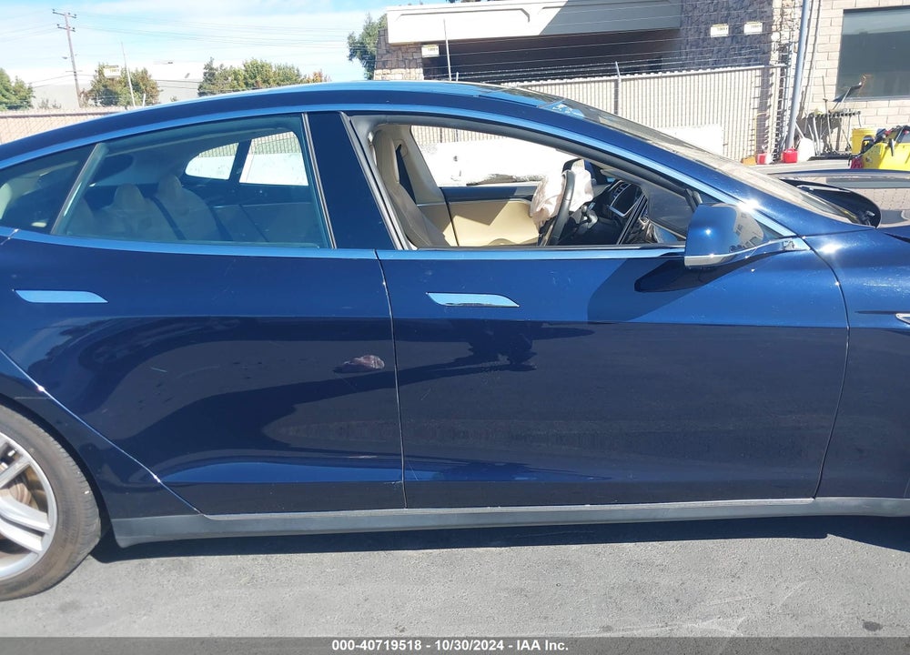 2013 TESLA MODEL S VIN: 5YJSA1CG0DFP09345