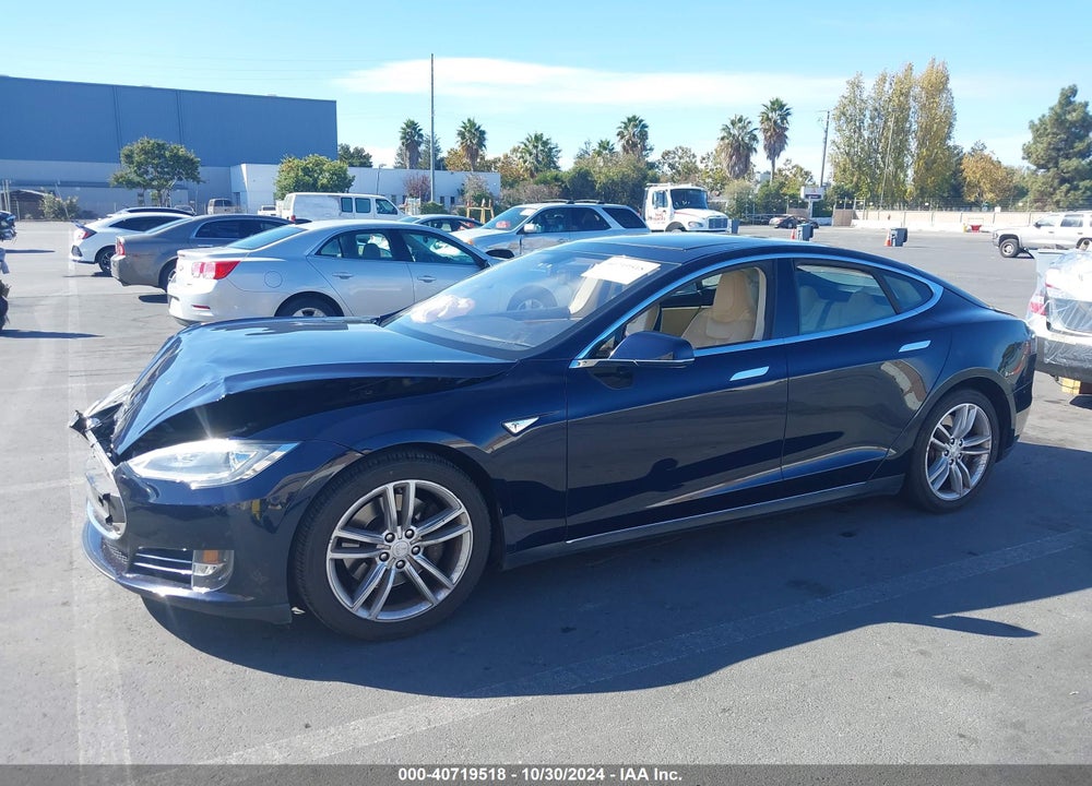 2013 TESLA MODEL S VIN: 5YJSA1CG0DFP09345