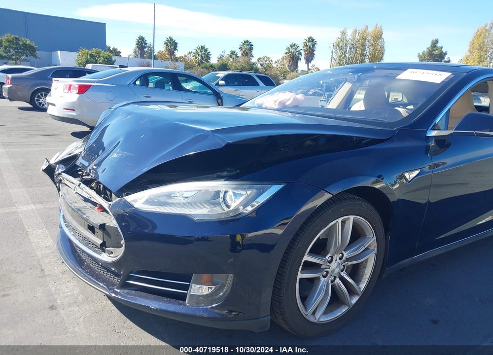 2013 TESLA MODEL S VIN: 5YJSA1CG0DFP09345