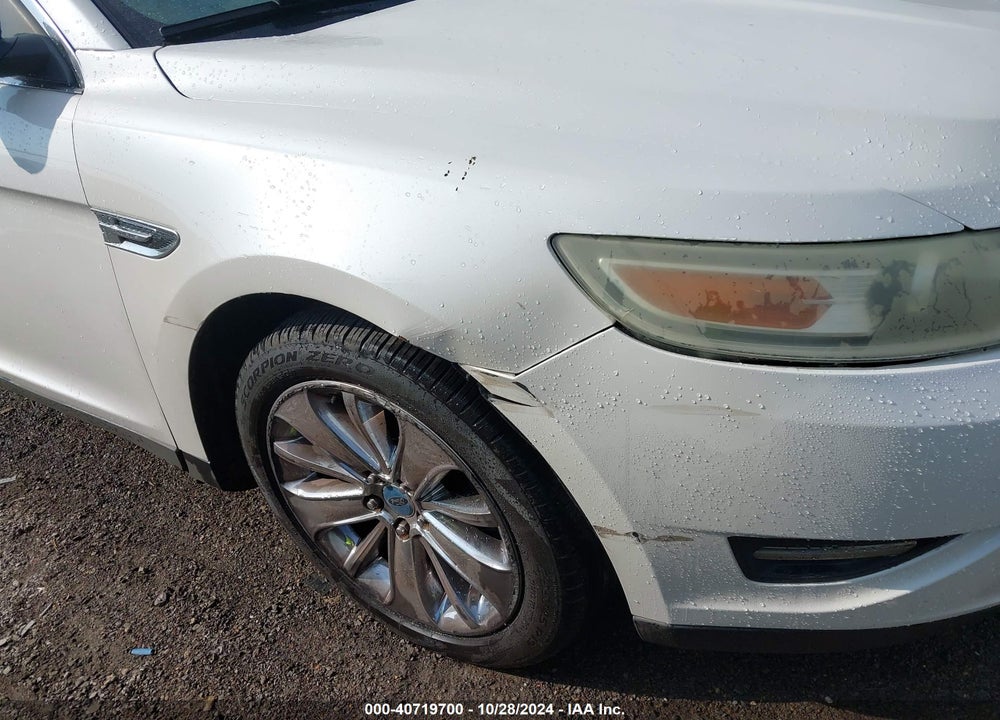 2010 FORD TAURUS LIMITED VIN: 1FAHP2FWXAG112342