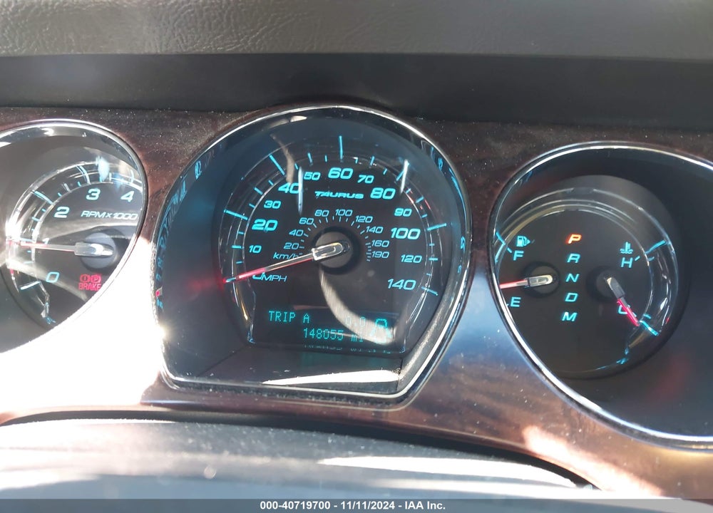 2010 FORD TAURUS LIMITED VIN: 1FAHP2FWXAG112342