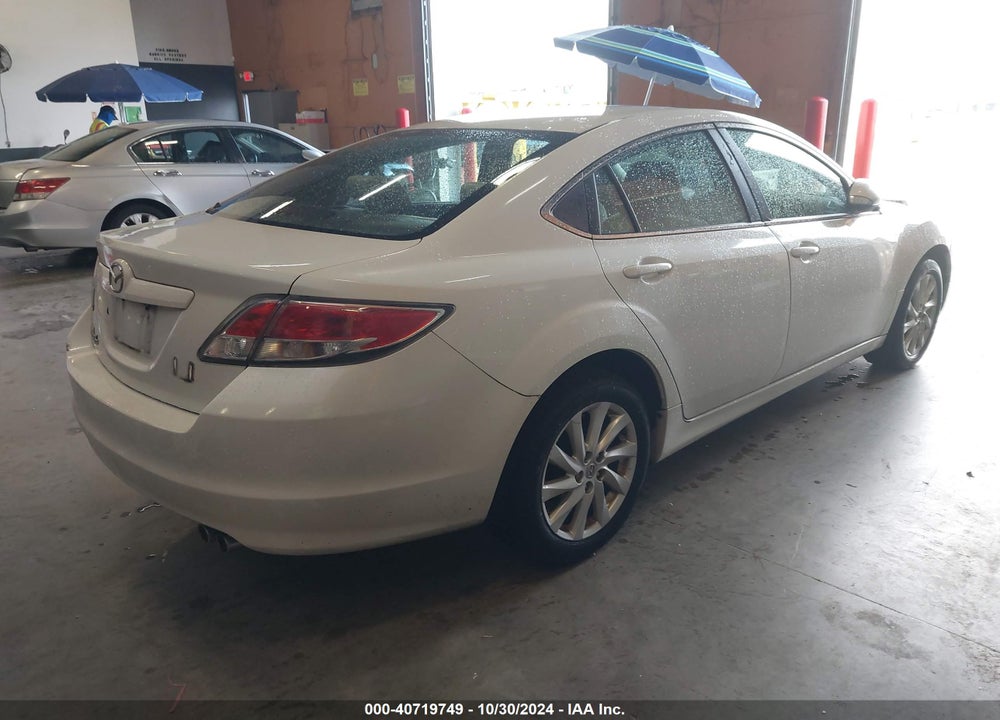 2011 MAZDA 6 I TOURING PLUS VIN: 1YVHZ8CH3B5M13121