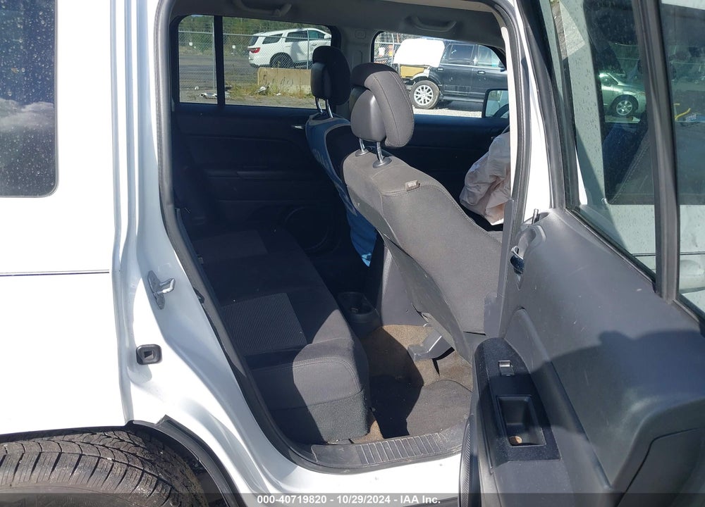 2014 JEEP PATRIOT SPORT VIN: 1C4NJPBB6ED741697