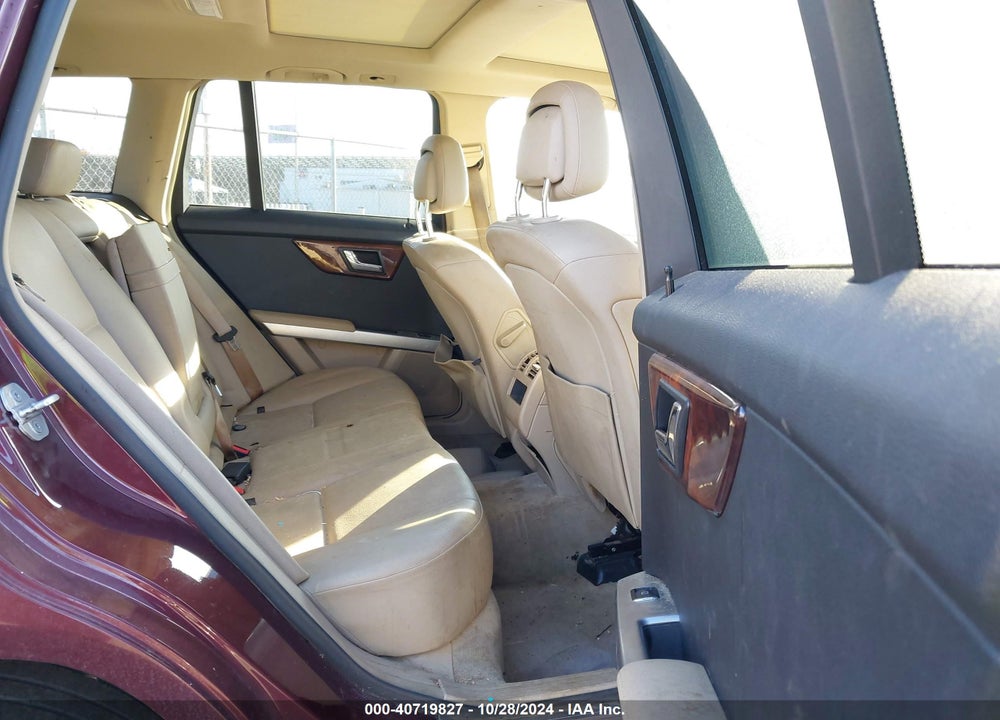 2010 MERCEDES-BENZ GLK 350 4MATIC VIN: WDCGG8HB0AF374406