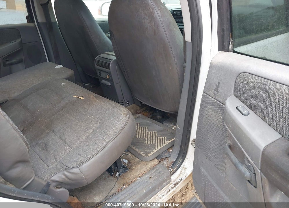 2002 FORD EXPLORER XLS VIN: 1FMZU72E22UA32131