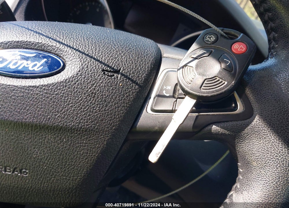 2016 FORD FOCUS SE VIN: 1FADP3F26GL209345