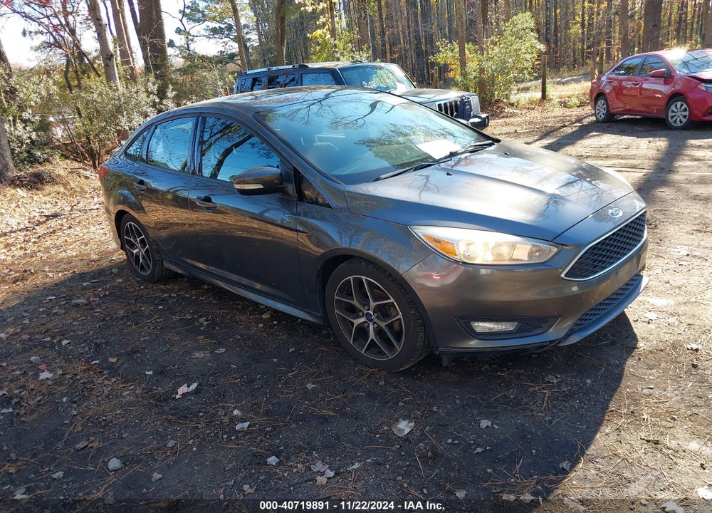 2016 FORD FOCUS SE VIN: 1FADP3F26GL209345