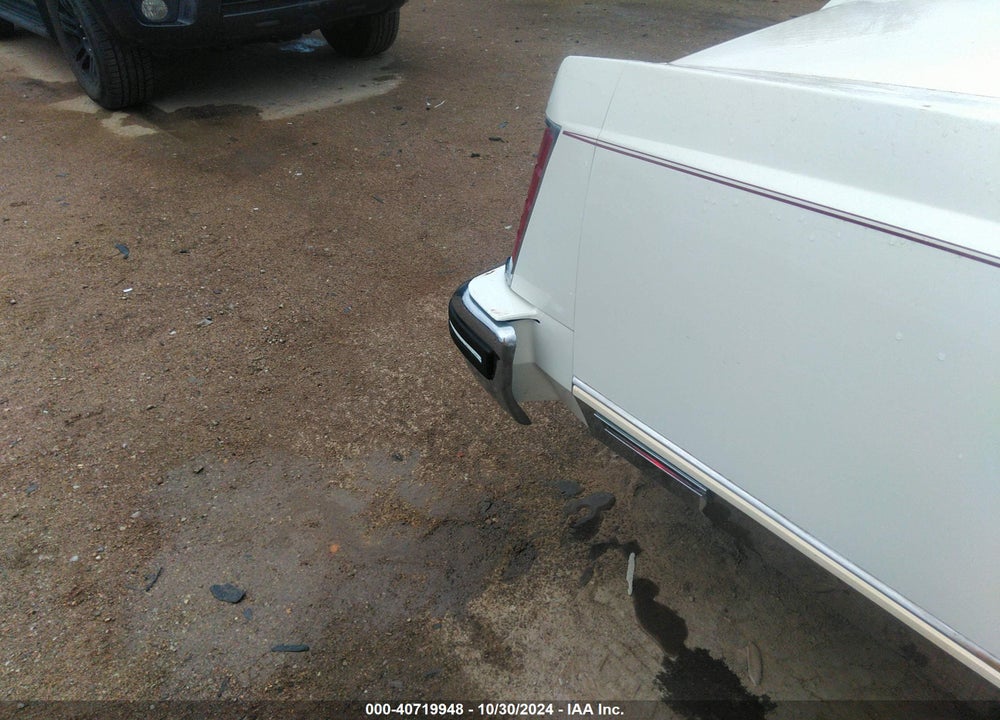 1983 LINCOLN MARK VI VIN: 1MRBP98F0DY685705