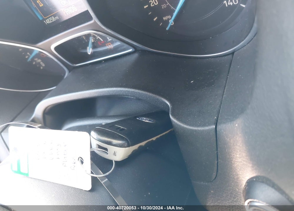 2015 FORD FOCUS TITANIUM VIN: 1FADP3N20FL215920