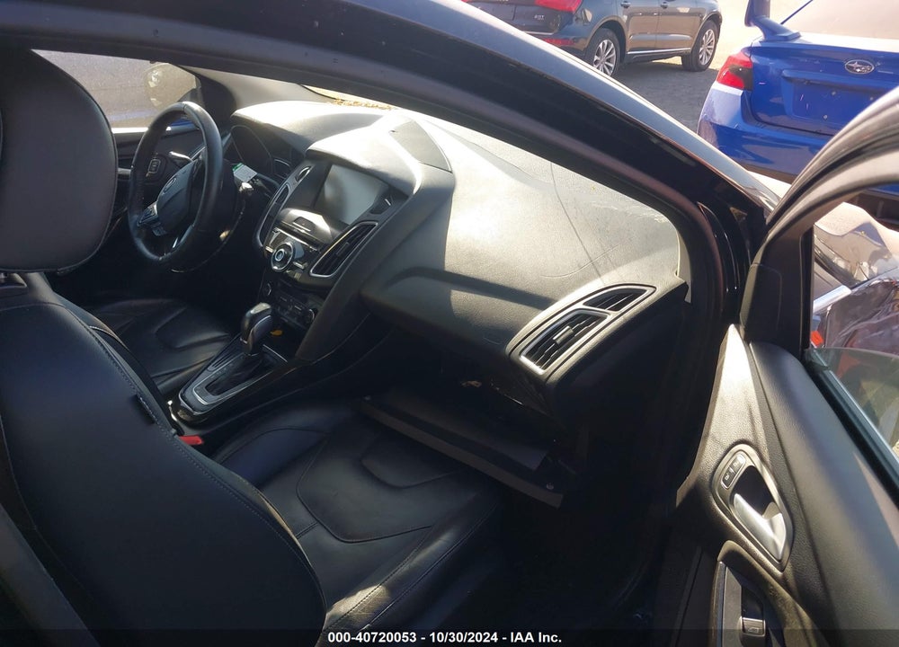 2015 FORD FOCUS TITANIUM VIN: 1FADP3N20FL215920
