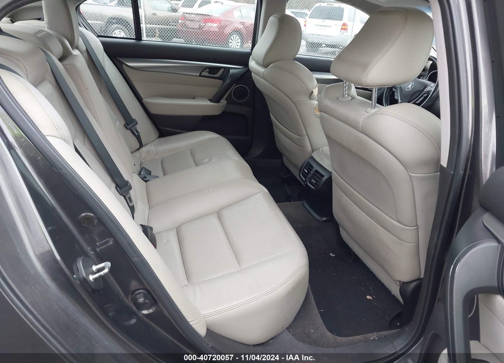 2010 ACURA TL 3.7 VIN: 19UUA9F58AA003988