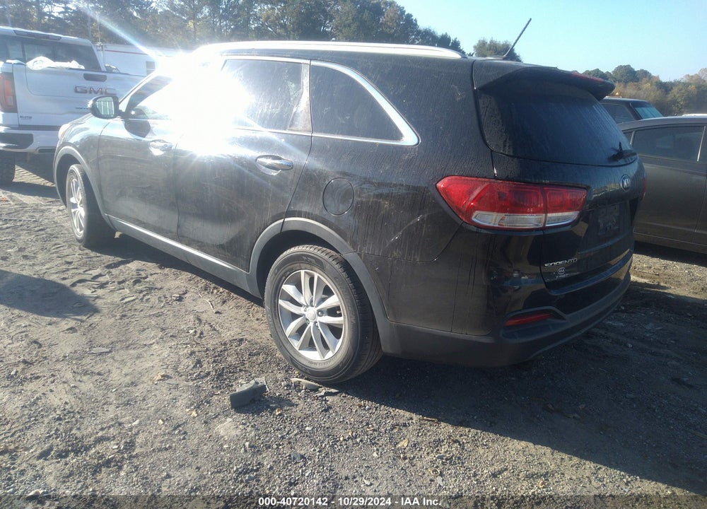 2016 KIA SORENTO VIN: 5XYPG4A30GG175184