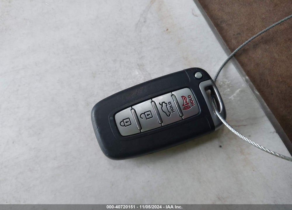 2013 HYUNDAI ELANTRA LIMITED VIN: KMHDH4AE0DU835781
