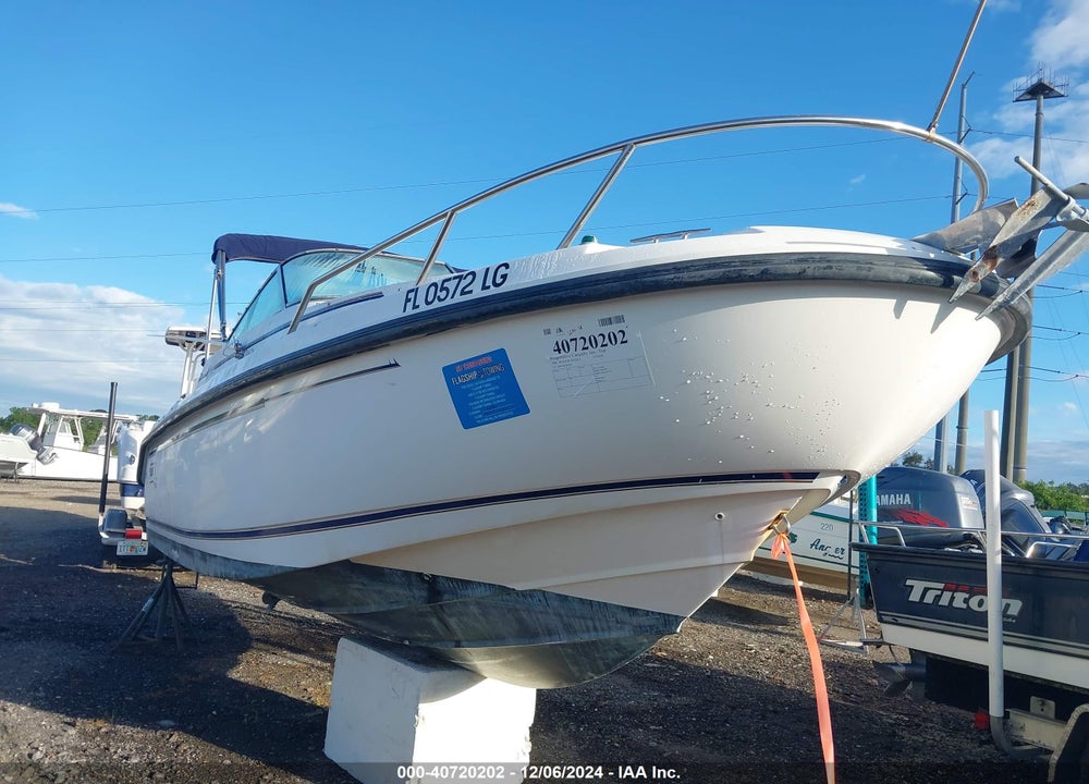 2000 BOSTON WHALER BOAT VIN: BWCEB038J900