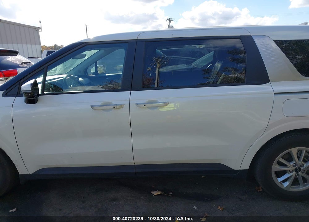 2022 KIA CARNIVAL MPV LX SEAT PACKAGE VIN: KNDNB4H32N6190622