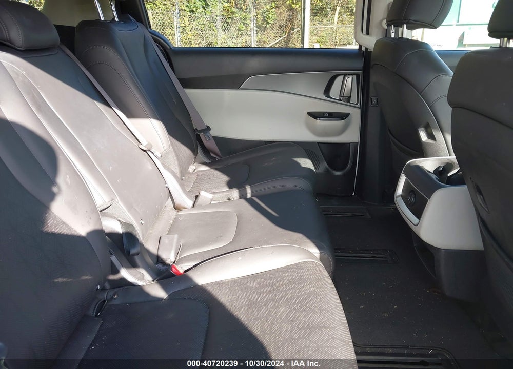2022 KIA CARNIVAL MPV LX SEAT PACKAGE VIN: KNDNB4H32N6190622