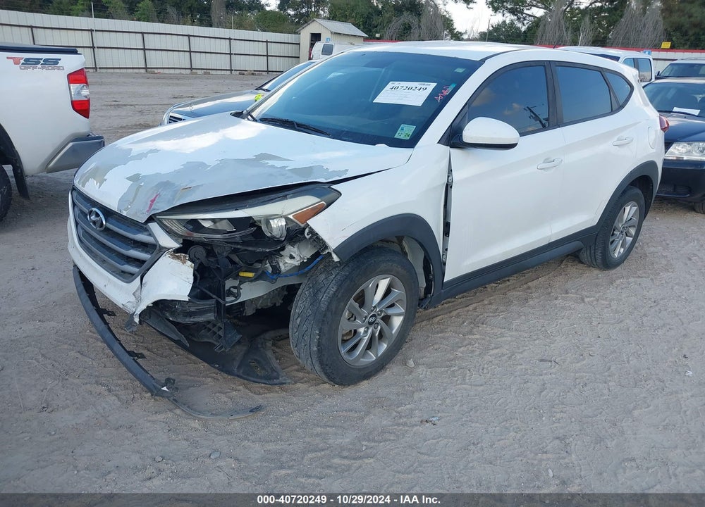 2018 HYUNDAI TUCSON SE VIN: KM8J23A41JU646204