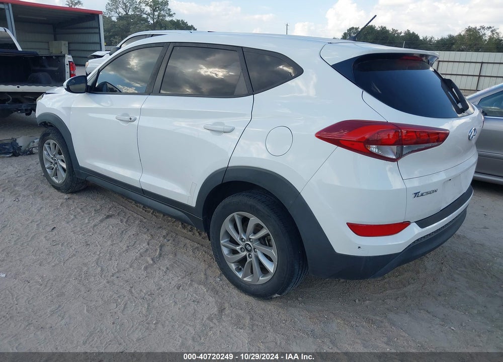 2018 HYUNDAI TUCSON SE VIN: KM8J23A41JU646204