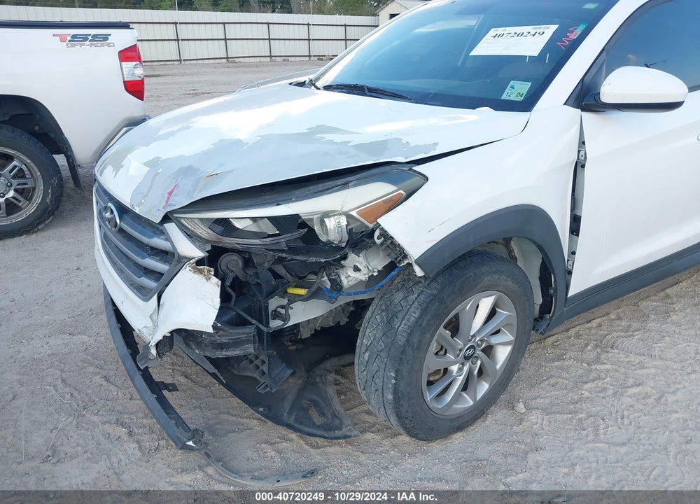 2018 HYUNDAI TUCSON SE VIN: KM8J23A41JU646204