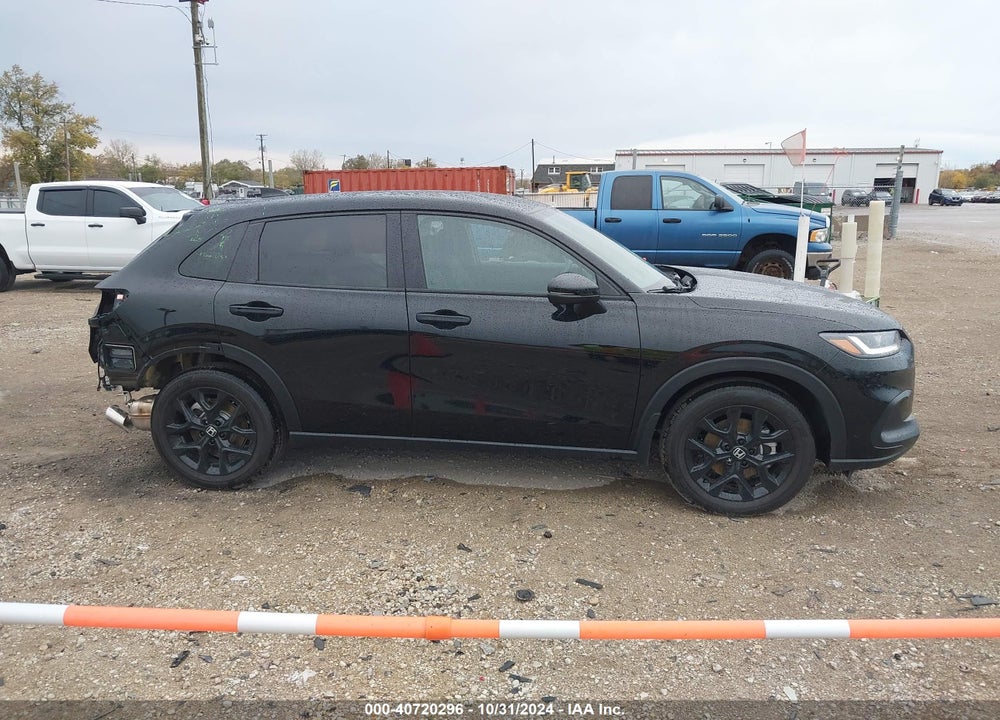 2024 HONDA HR-V AWD SPORT/AWD SPORT W/O BSI VIN: 3CZRZ2H56RM782561