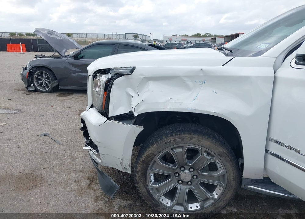 2016 GMC YUKON DENALI VIN: 1GKS1CKJ9GR207106
