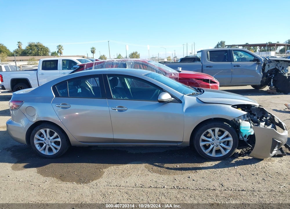2011 MAZDA 3 S VIN: JM1BL1U68B1445572