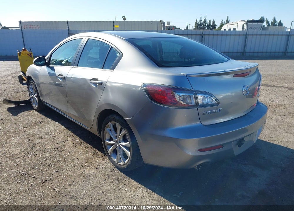 2011 MAZDA 3 S VIN: JM1BL1U68B1445572