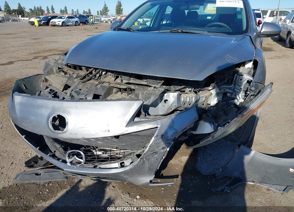 2011 MAZDA 3 S VIN: JM1BL1U68B1445572