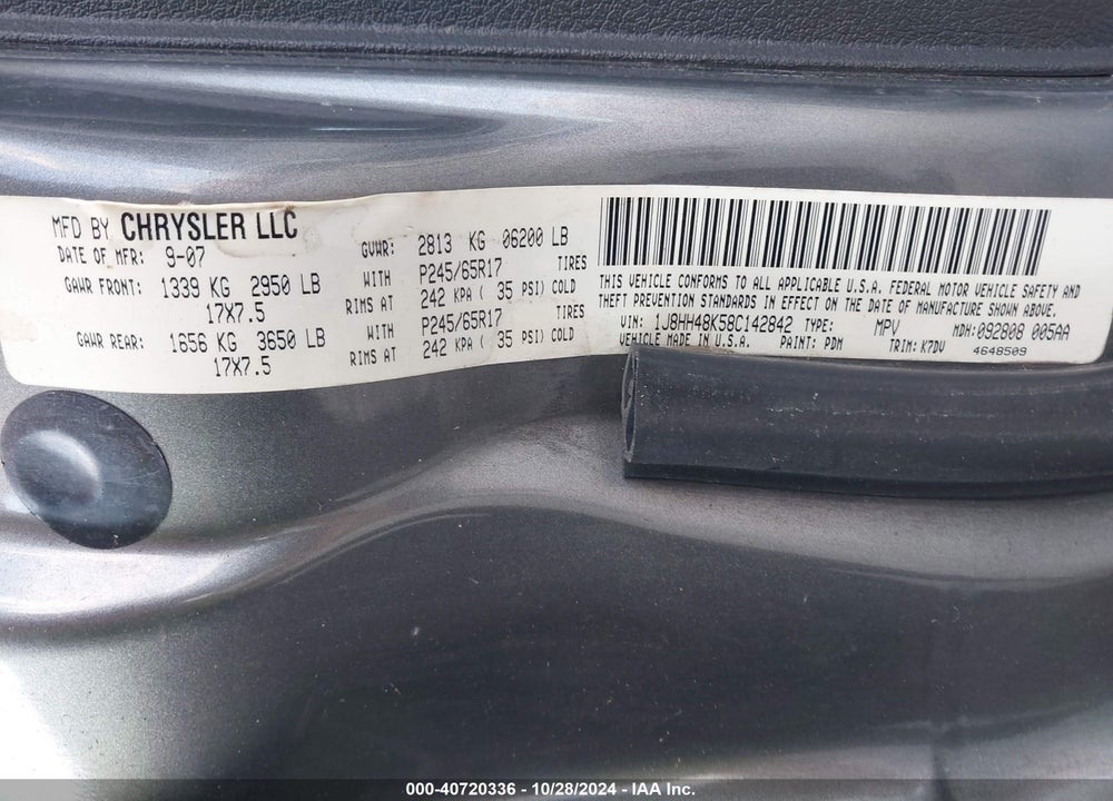 2008 JEEP COMMANDER SPORT VIN: 1J8HH48K58C142842