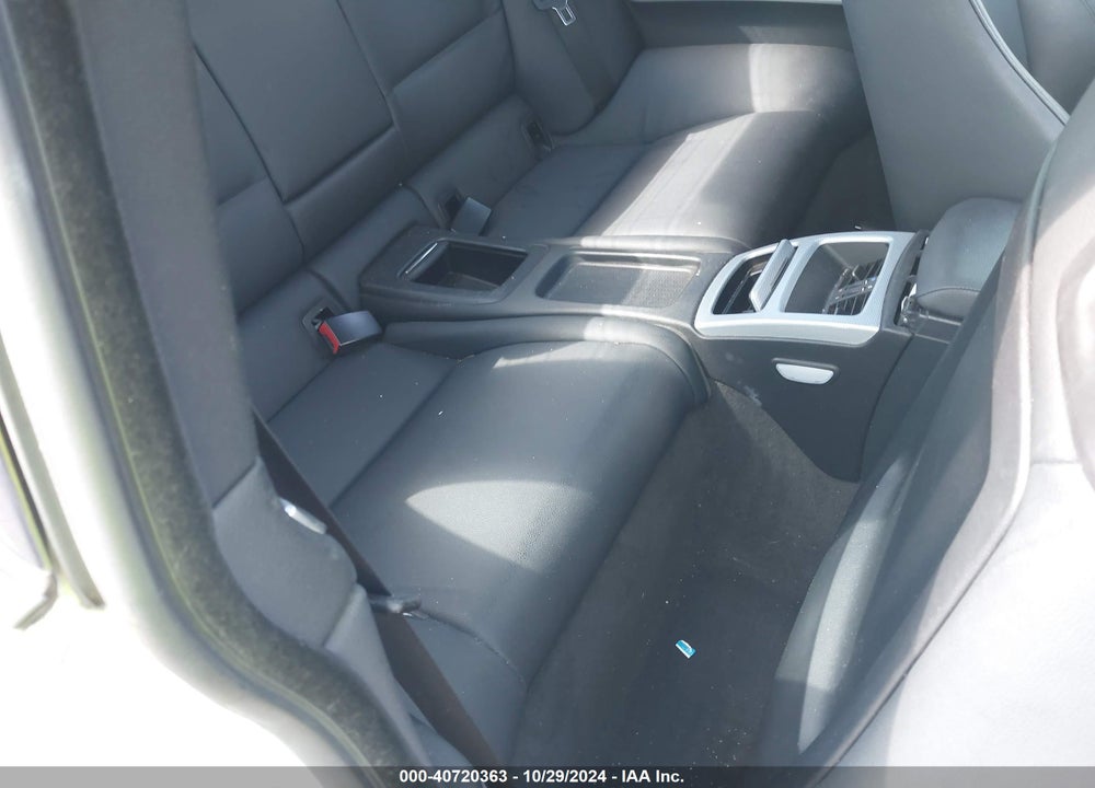 2010 BMW 335I VIN: WBAWB7C54AP048319