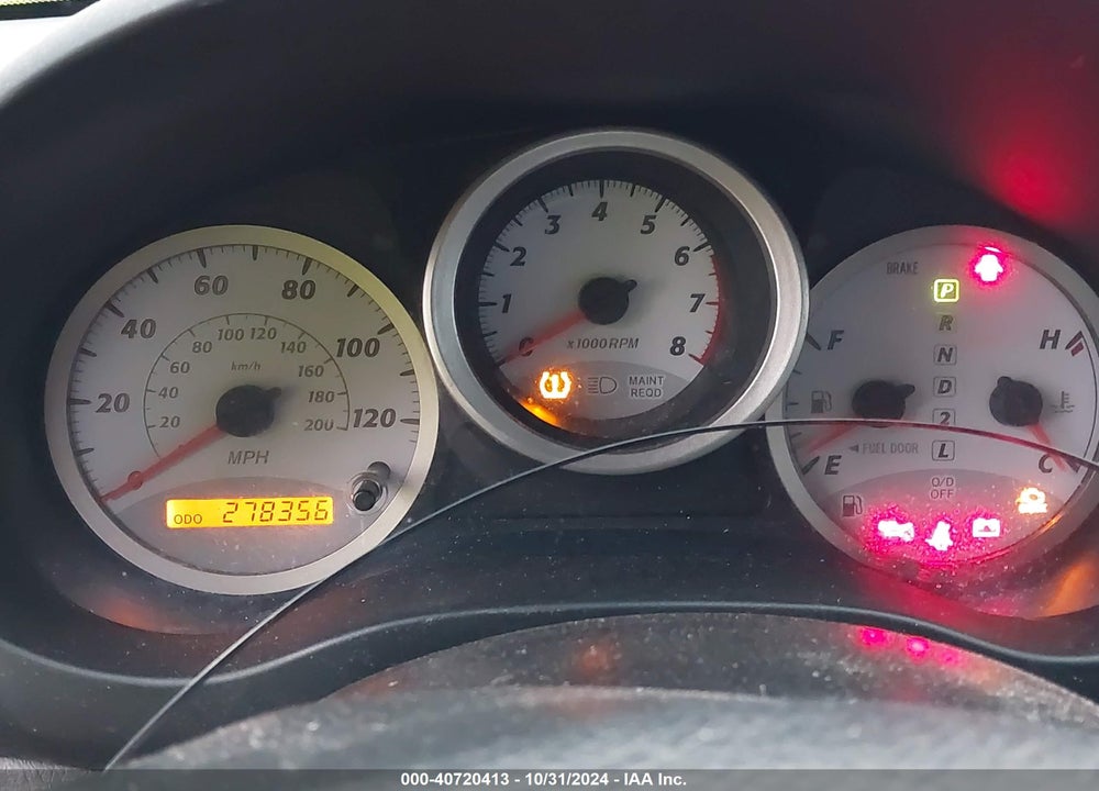 2005 TOYOTA RAV4 VIN: JTEGD20V550081834