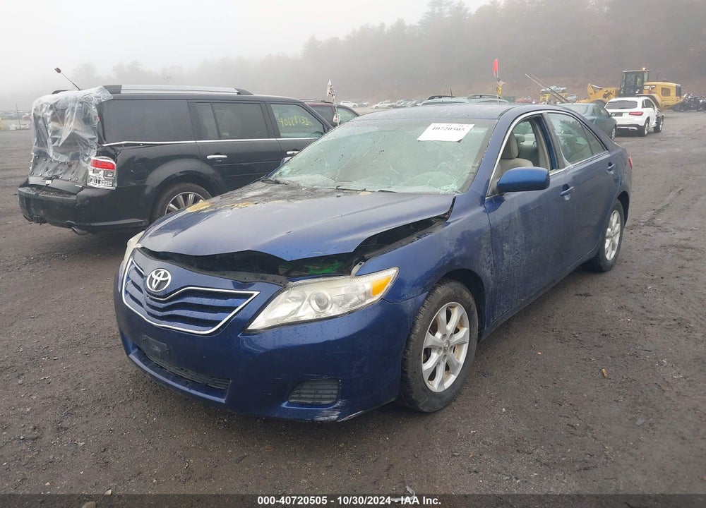 2011 TOYOTA CAMRY LE VIN: 4T1BF3EKXBU738057