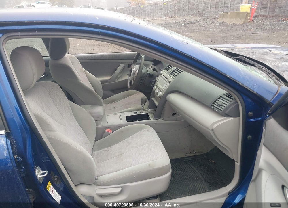 2011 TOYOTA CAMRY LE VIN: 4T1BF3EKXBU738057