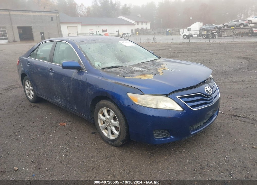 2011 TOYOTA CAMRY LE VIN: 4T1BF3EKXBU738057