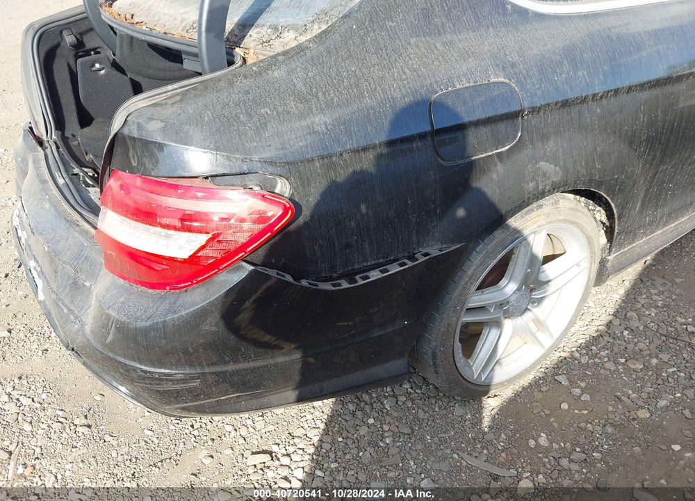 2013 MERCEDES-BENZ C 250 VIN: WDDGJ4HB2DF975777