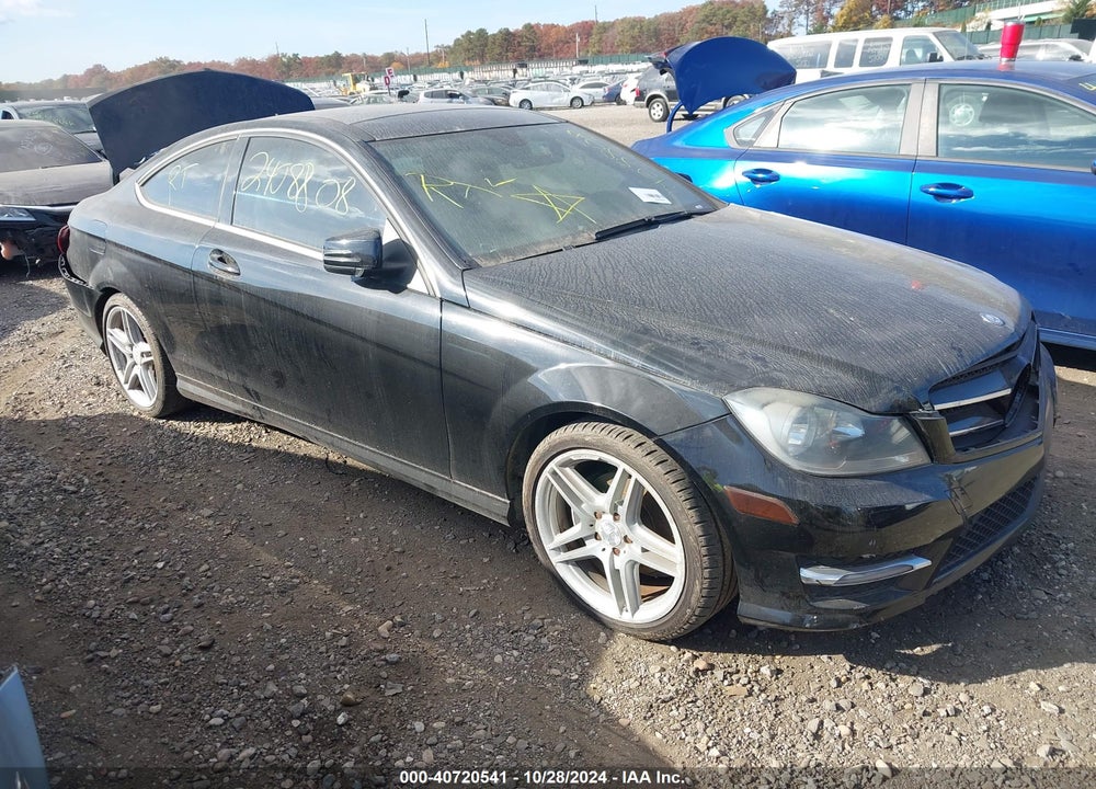 2013 MERCEDES-BENZ C 250 VIN: WDDGJ4HB2DF975777