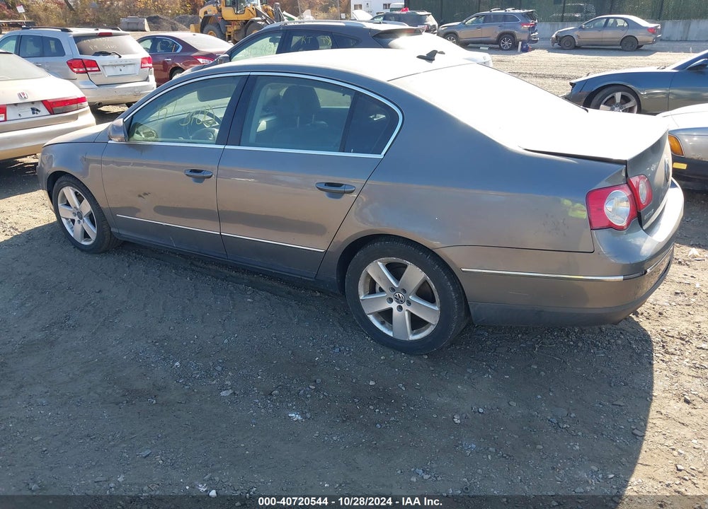 2008 VOLKSWAGEN PASSAT KOMFORT VIN: WVWAK73C78P071938