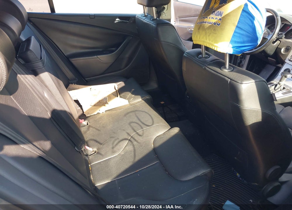 2008 VOLKSWAGEN PASSAT KOMFORT VIN: WVWAK73C78P071938