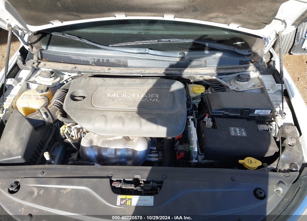 2015 CHRYSLER 200 C VIN: 1C3CCCCB8FN558102