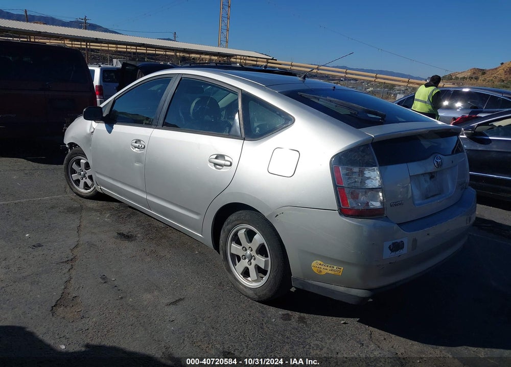 2004 TOYOTA PRIUS VIN: JTDKB20U240077136