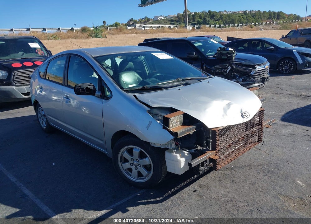 2004 TOYOTA PRIUS VIN: JTDKB20U240077136