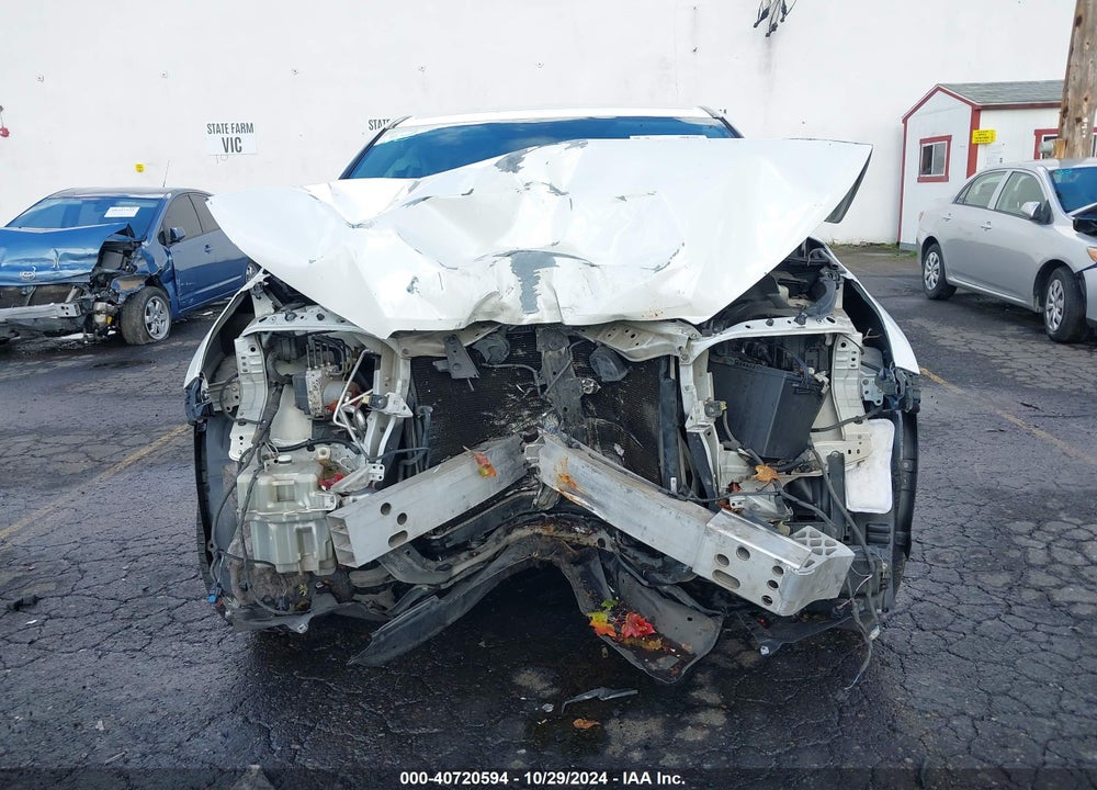 2016 TOYOTA HIGHLANDER LE/LE PLUS VIN: 5TDBKRFH3GS338827