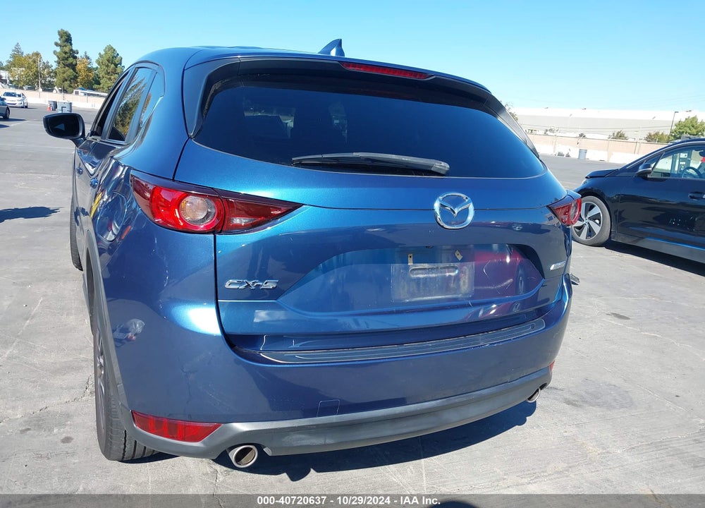 2018 MAZDA CX-5 TOURING VIN: JM3KFACM4J0322855