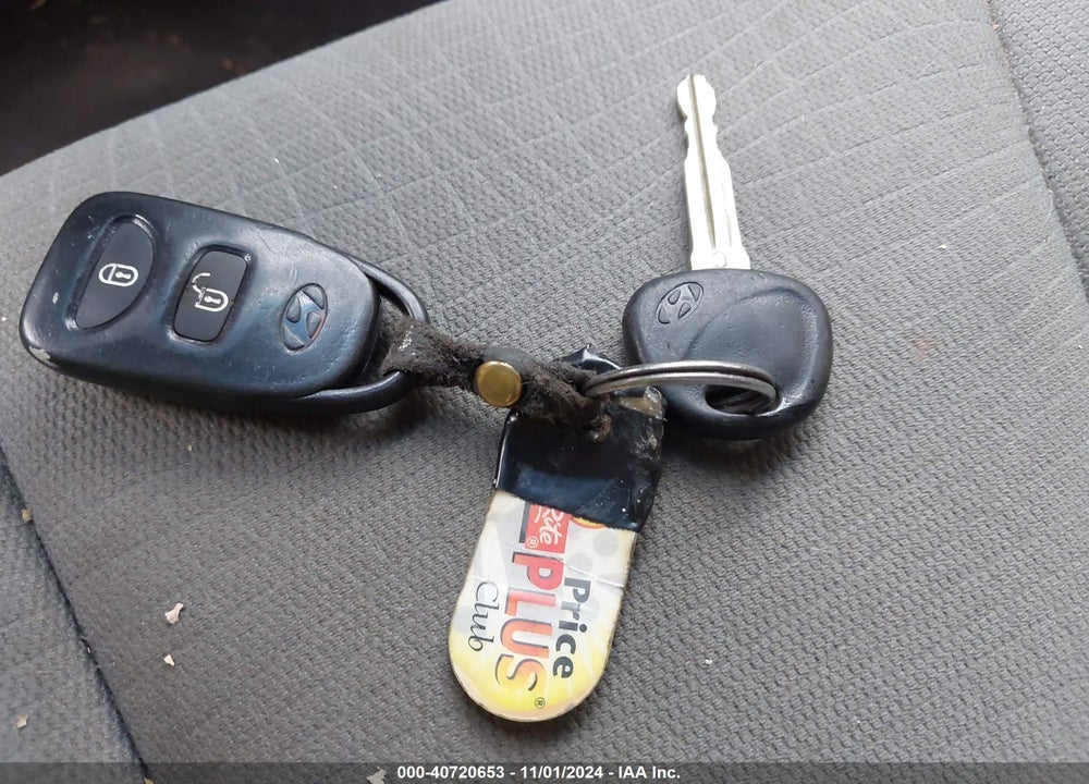 2010 HYUNDAI SANTA FE GLS VIN: 5NMSGDAB0AH400248