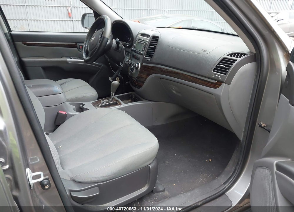 2010 HYUNDAI SANTA FE GLS VIN: 5NMSGDAB0AH400248