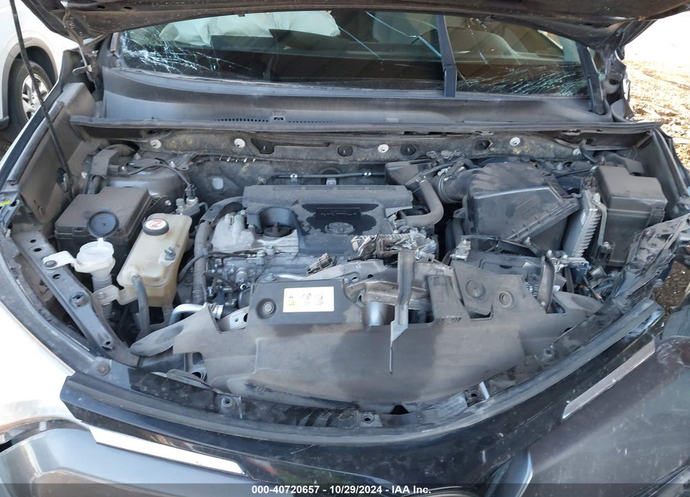 2017 TOYOTA RAV4 XLE VIN: JTMWFREV9HJ130558