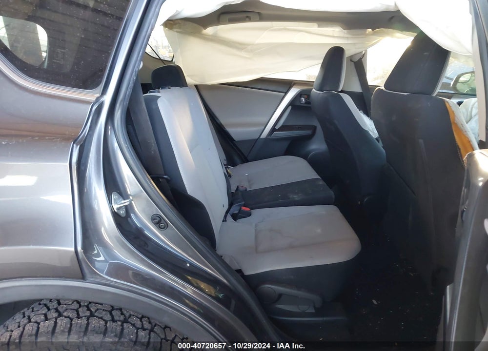 2017 TOYOTA RAV4 XLE VIN: JTMWFREV9HJ130558